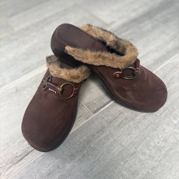 Italian Shoemakers Inc Suede Clog/Mule with Rings & Faux Fur Brown Size 9 - Picture 1 of 7